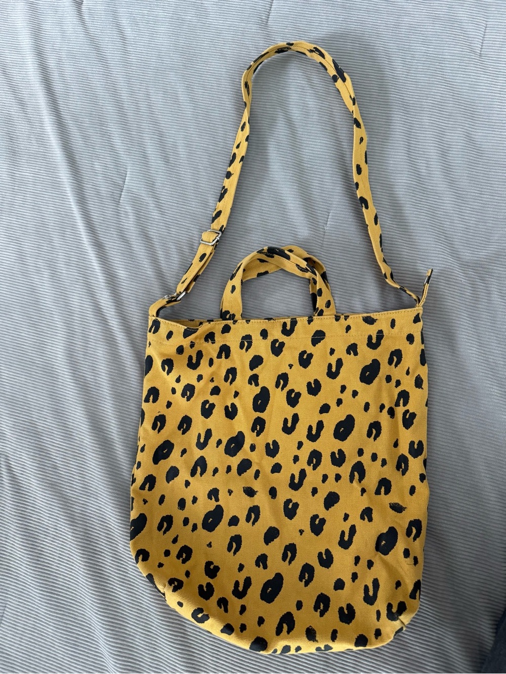 BAGGU Duck Bag Yellow Leopard Print Crossbody